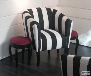 Puzzle Canapé ou un fauteuil, un siège avec arrière et des armes