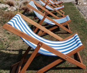 Puzzle Chaise longue de toile pliante