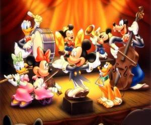 Puzzle Chef d'orchestre Mickey et ses amis musiciens