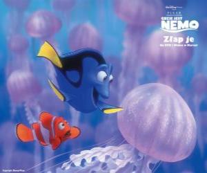 Puzzle Doris et le père de Nemo, Marlin, nage parmi les méduses