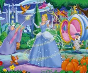Puzzle La fée marraine, avec sa baguette magique, de Cendrillon des robes pour la grande danse du prince