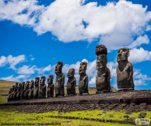 Puzzle Les statues Moai de l'île de Pâques ou Rapa Nui, statues en pierre du Chili sur une île située au milieu de l'océan Pacifique