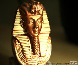Puzzle Masque du pharaon Toutankhamon avec le némès, célèbre touché à la tête