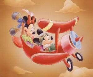 Puzzle Mickey et Minnie Mouse volant dans un petit avion