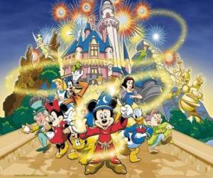 Puzzle Mickey Mouse avec d'autres personnages de Disney