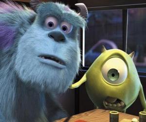 Puzzle Sulley et Mike, dans le restaurant