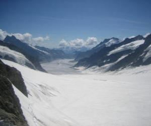 Puzzle Alpes suisses Jungfrau-Aletsch, en Suisse.