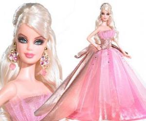 Puzzle Barbie dans une robe rose