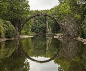 Puzzle Bridge of the Devil of Rakotzbrucke, Allemagne