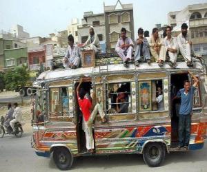 Puzzle Bus, Karachi