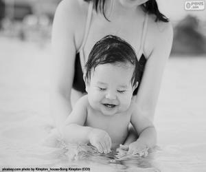 Puzzle Bébé dans la piscine