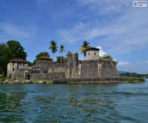 Puzzle Castillo de San Felipe de Lara, Rio Dulce, Guatemala