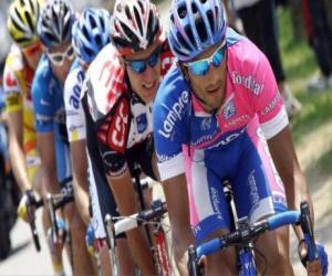 Puzzle Cycliste dans une course sur route