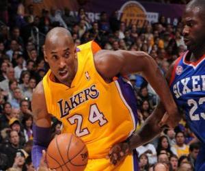 Puzzle Kobe Bryant jouant un jeu de basket-ball