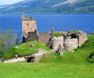 Puzzle Le château d'Urquhart, Ecosse