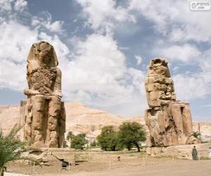 Puzzle Les colosses de Memnon sculptures de pierre représentant le pharaon Amenhotep III, Luxor, Égypte