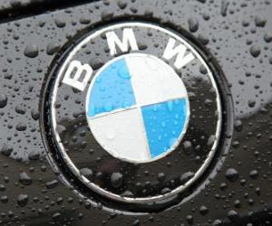 Puzzle Logo BMW, marque automobile allemande