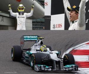 Puzzle Nico Rosberg célèbre sa victoire dans le Grand Prix de Chine (2012)