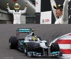 Puzzle Nico Rosberg célèbre sa victoire dans le Grand Prix de Chine (2012)