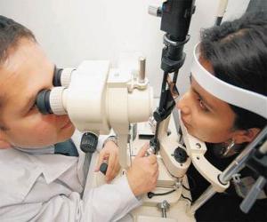 Puzzle Opticien examen d'un patient