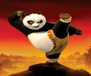 Puzzle Po, le panda géant fan de Kung Fu, à la formation pour devenir un maître guerrier