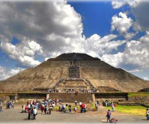 Puzzle Pyramide du Soleil, le plus grand édifice dans la ville archéologique de Teotihuacan, au Mexique