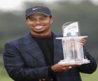 Tiger Woods avec un trophées