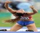 Yelena Isinbayeva fête un bon saut