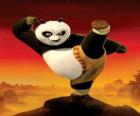 Po, le panda géant fan de Kung Fu, à la formation pour devenir un maître guerrier