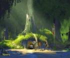 La maison de Shrek dans le marécage, entouré par la végétation