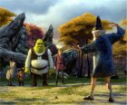 Shrek, l'ogre avec ses amis, l'âne, le Chat Botté et Arthur, Merlin regarder