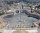Place Saint Pierre au Vatican, le Saint-Siège.