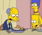 Charles Montgomery Burns air perplexe trois yeux de poissons qui leur servent à manger Marge et Bart