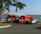 Véhicules de secours incendie, ambulance et police