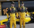 Robert Kubica et Vitaly Petrov, les pilotes de la Scuderia Renault F1