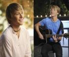 Sterling Knight est un acteur et chanteur américain.