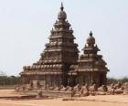 Le Temple du Rivage est situé dans la baie du Bengale et est construit de blocs de granit, Mahâballipuram ou Mamallapuram, Inde