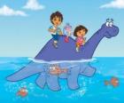 Dora, son cousin Diego, le singe Bottes traversant un lac sur le dessus d'un dinosaure
