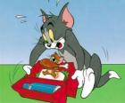 Jerry mange pique-nique Tom