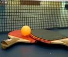 Raquettes et balles de ping-pong