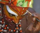 Jeune fille se prépare pour la parade