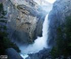 Cascade dans le Parc National de Yosemite