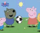 Peppa Pig jouant le ballon avec ses amis