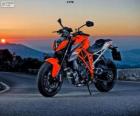 KTM 1290 Superduke R 2014