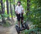 Segway, un gyropode, c'est-à-dire un véhicule électrique monoplace