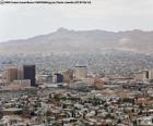 Ciudad Juárez est une frontière avec la ville des États-Unis, située sur les rives du rio Bravo. Étant la plus grande ville dans l'état de Chihuahua au Mexique