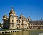 Le Château de Chantilly se compose de deux bâtiments, le Grand Château et Petit Château, Chantilly, France