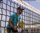 Joueur de padel du réseau