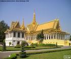 La salle du trône à l’intérieur du complexe du Palais Royal, à Phnom Penh, Cambodge