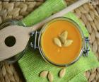 Soupe de potiron est une sorte de purée de citrouille. Il est servi chaud et le froid